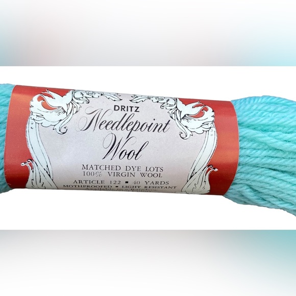 Aquamarine VTG NOS Scovill Dritz Luxury 100% Virgin Wool Needlepoint 40 Yards - Picture 2 of 5